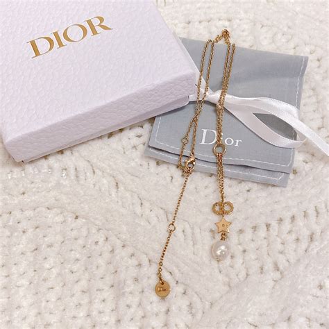 dior necklae